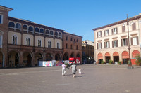 194. Con nonni e cugini a Forli
